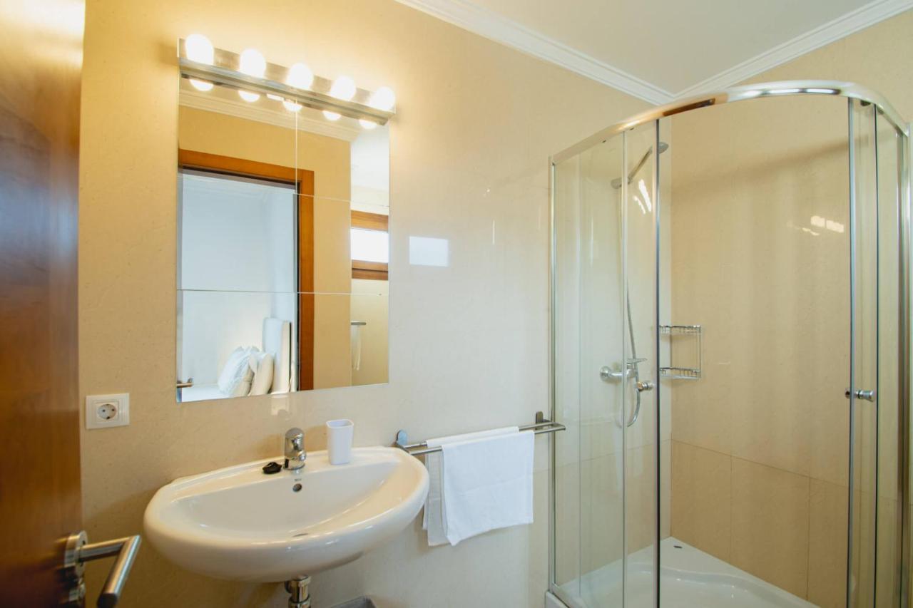 Stylish 6 Bedroom Villa Princesa - Hot Tub - Heated Pool - Near Beach & Waterparks Playa Blanca  Exteriér fotografie