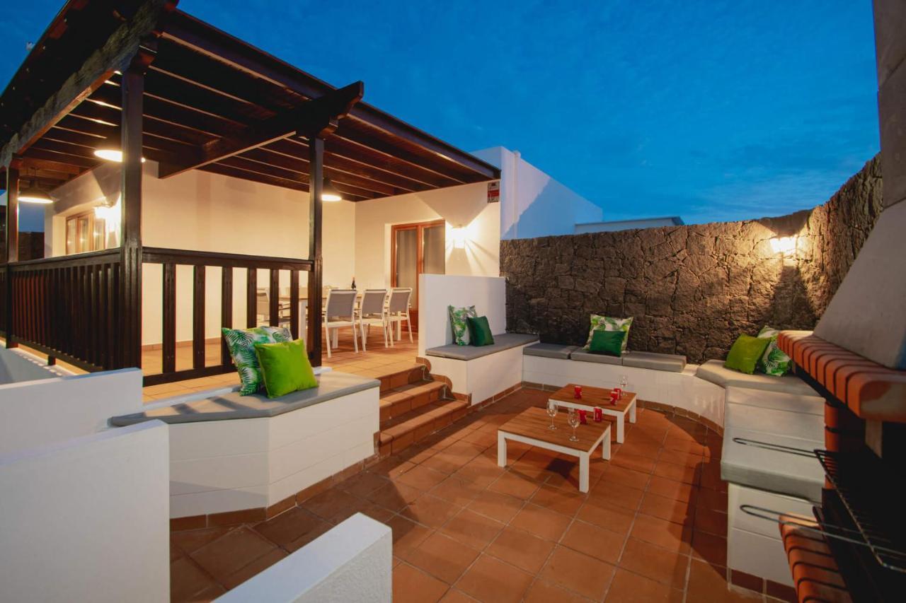 Stylish 6 Bedroom Villa Princesa - Hot Tub - Heated Pool - Near Beach & Waterparks Playa Blanca  Exteriér fotografie